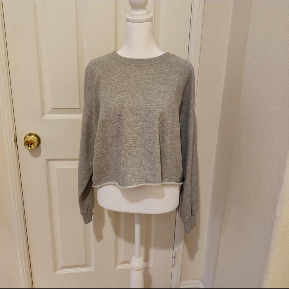 EUC Crop top sweater FROM H&M GREY SIZE S Small